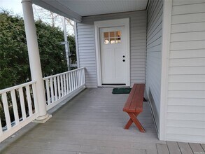 10 Ohio Ave-Unit -a in Port Washington, NY - Building Photo - Building Photo