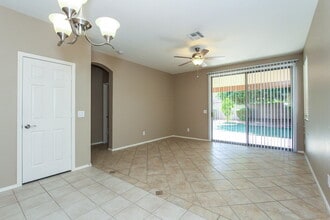 26330 N 68th Dr in Peoria, AZ - Foto de edificio - Building Photo