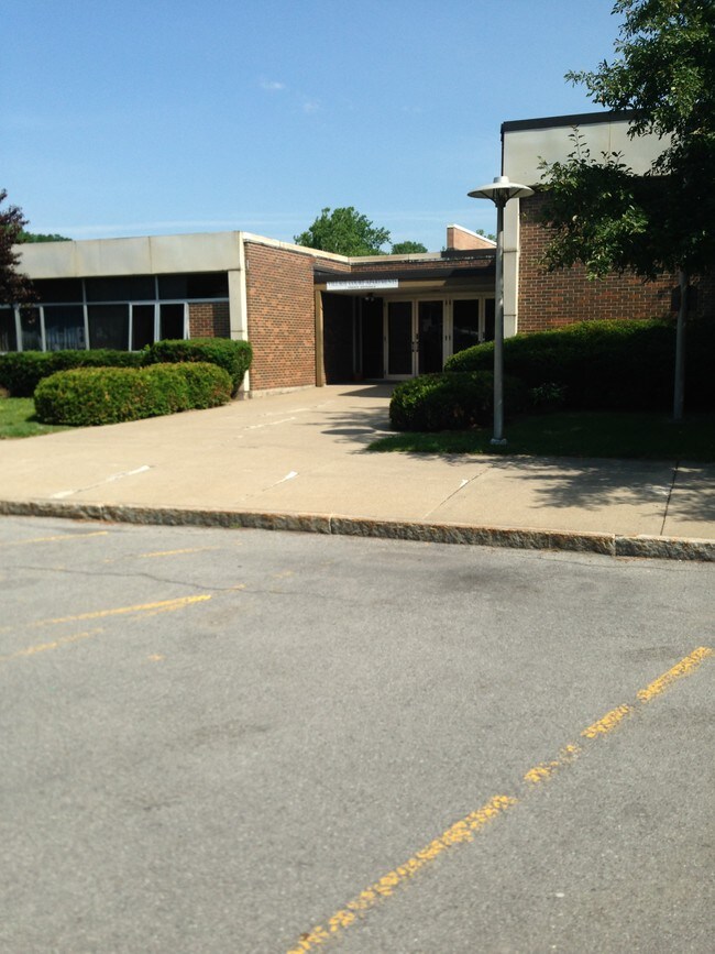 25 1st St Rentals in Camillus, NY