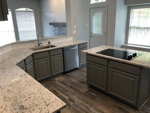 4610 Plantation Creek Dr in Missouri City, TX - Building Photo - Building Photo