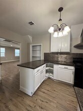 4106 Darby St in Bacliff, TX - Building Photo - Building Photo