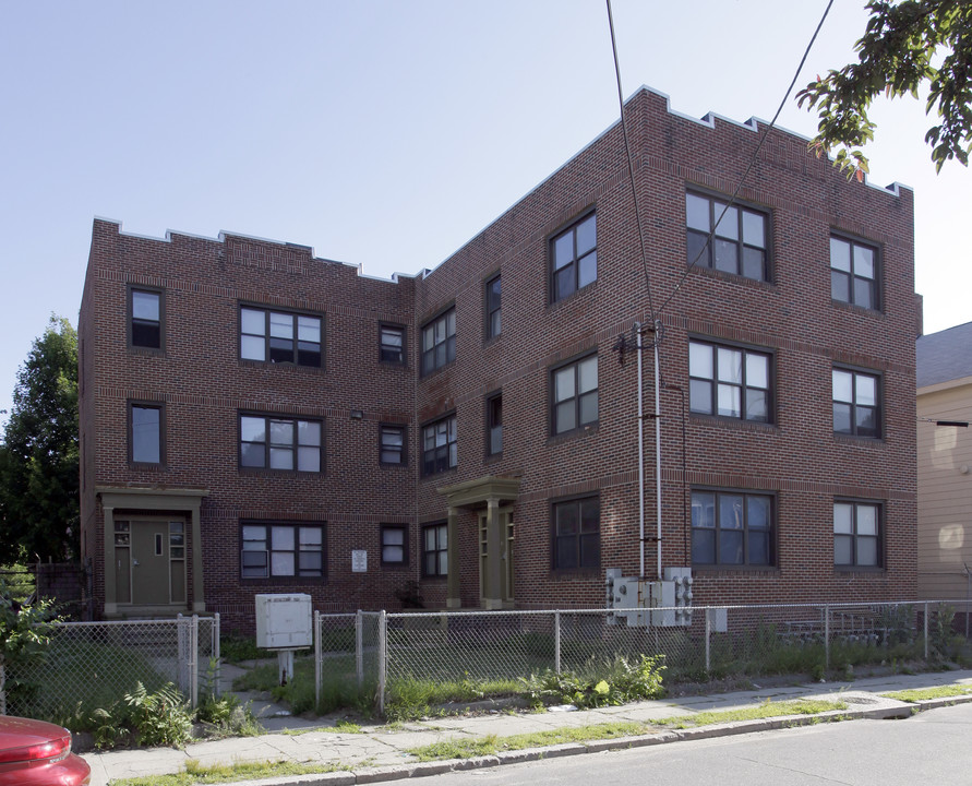 53-55 Dartmouth Ave in Providence, RI - Building Photo