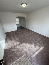 634 S Hydraulic Ave in Wichita, KS - Building Photo - Building Photo