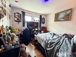 19 Claymoss Rd, Unit 1 in Boston, MA - Foto de edificio - Building Photo