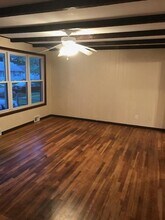 11 Forrest Dr in Northfield, NJ - Foto de edificio - Building Photo