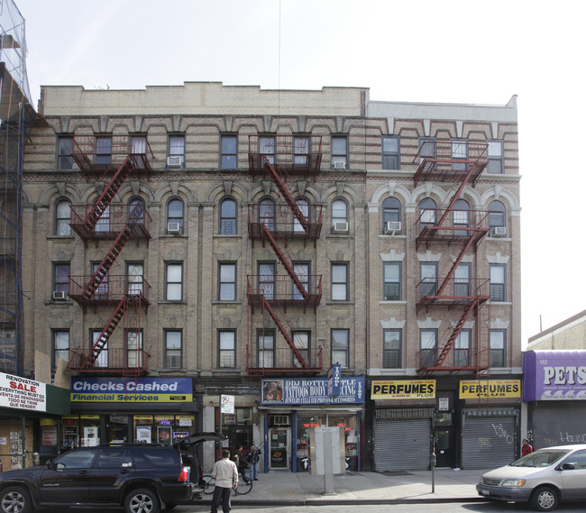 126 Graham Ave in Brooklyn, NY - Building Photo - Building Photo