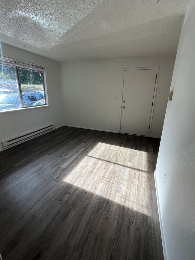 7743 Pacific Ave SE in Olympia, WA - Building Photo - Building Photo