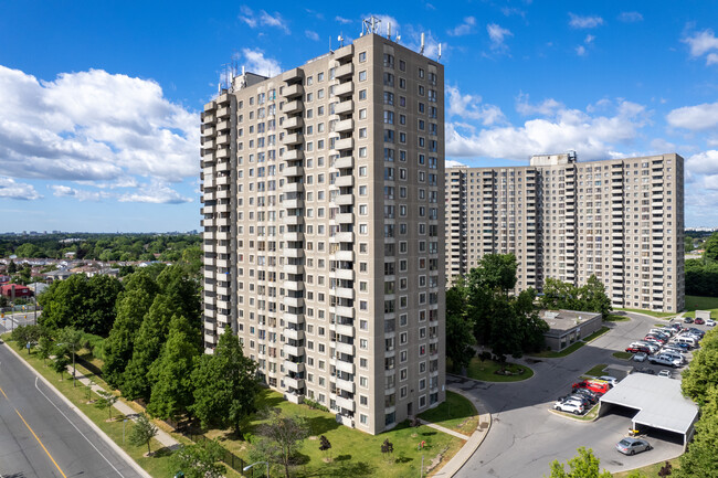 Forest Manor in Toronto, ON - Building Photo - Building Photo