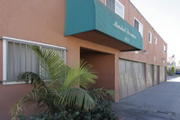 Market Terraces in Long Beach, CA - Building Photo - Building Photo