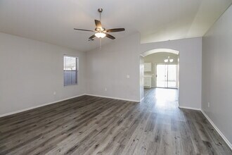 5605 S 11th Pl in Phoenix, AZ - Building Photo - Building Photo