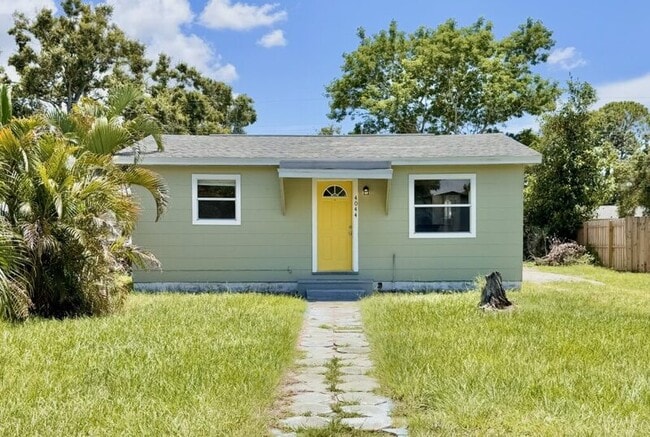 4044 44th Ave N in St. Petersburg, FL - Building Photo - Building Photo