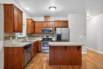 2552 Carson Loop in Forest Grove, OR - Building Photo - Building Photo