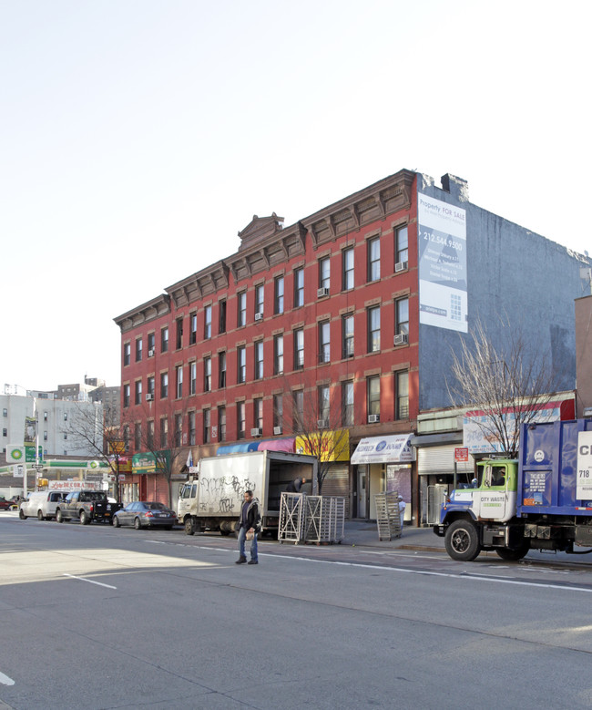 2314 First Ave in New York, NY - Foto de edificio - Building Photo