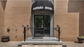 Harvard House Apartments in Berkley, MI - Building Photo