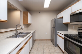 Osgood Townsite Apartments in Fargo, ND - Foto de edificio - Interior Photo