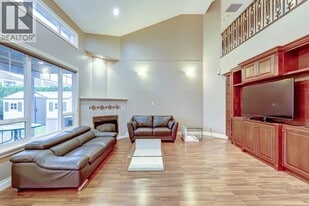 7988 Sunnymede Crescent in Richmond, BC - Building Photo