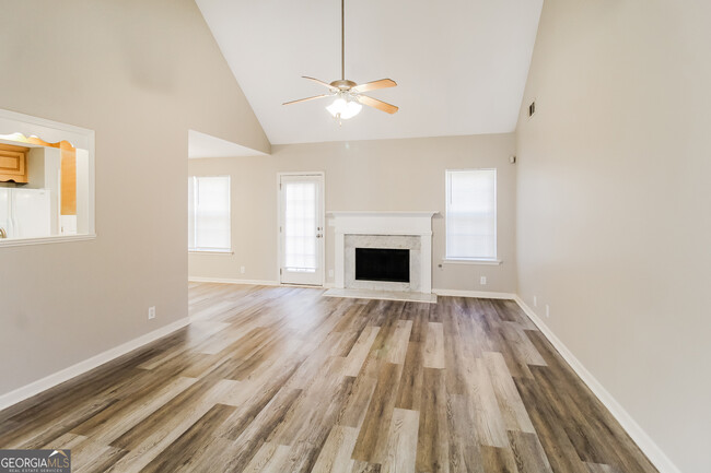 35 Chapman Way in Covington, GA - Foto de edificio - Building Photo