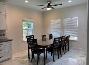 5510 Teakwood Dr in Galveston, TX - Building Photo - Building Photo