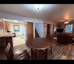 605 Peltier St in Marshall, MN - Building Photo - Building Photo