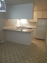 8309 Cirque Dr W in University Place, WA - Building Photo - Building Photo