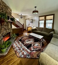 1214 Fell Ave in Bloomington, IL - Building Photo - Building Photo