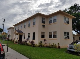 310 S 17th Ave in Hollywood, FL - Building Photo