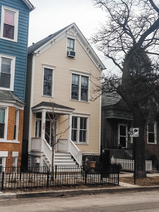 property at 3319 N Southport Ave