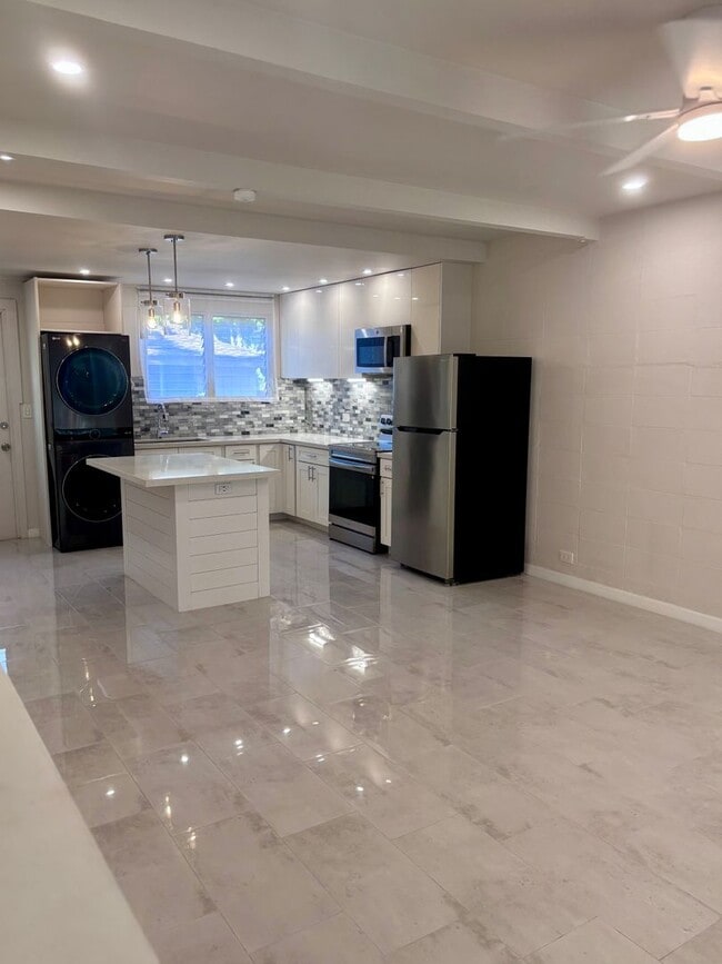 1447 Hunakai St in Honolulu, HI - Building Photo - Building Photo