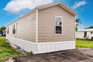 190 SW 16th St in Belle Glade, FL - Building Photo