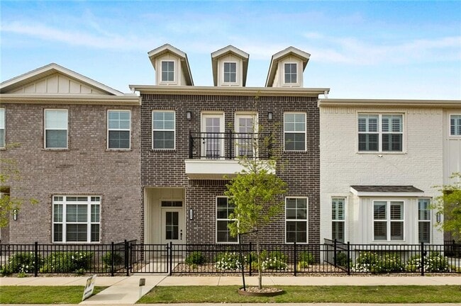 property at 2900 SW Arlington Blvd