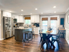 11501-11505 5 Cedars Rd in Charlotte, NC - Building Photo - Building Photo