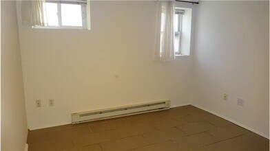 1420 Hopkins St NW in Washington, DC - Building Photo - Building Photo