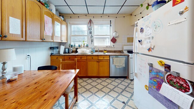 6 Bailey St in Somerville, MA - Building Photo - Building Photo