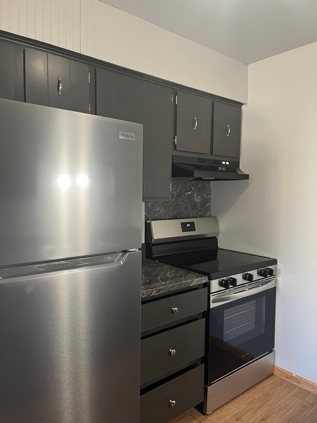 716 Rhodes St, Unit 3