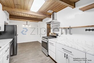 160 Arcade Blvd in Sacramento, CA - Building Photo - Building Photo