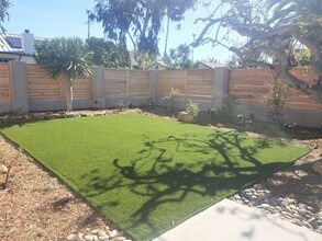 804 Clark Ave in Encinitas, CA - Building Photo - Building Photo