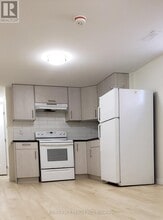 20 Snaresbrook Dr in Toronto, ON - Building Photo - Building Photo