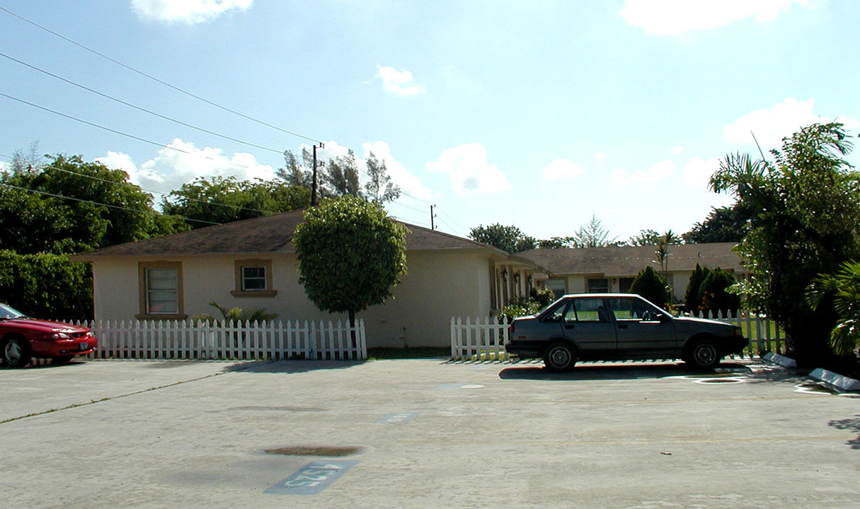 4509 Mathis St in Lake Worth, FL - Building Photo