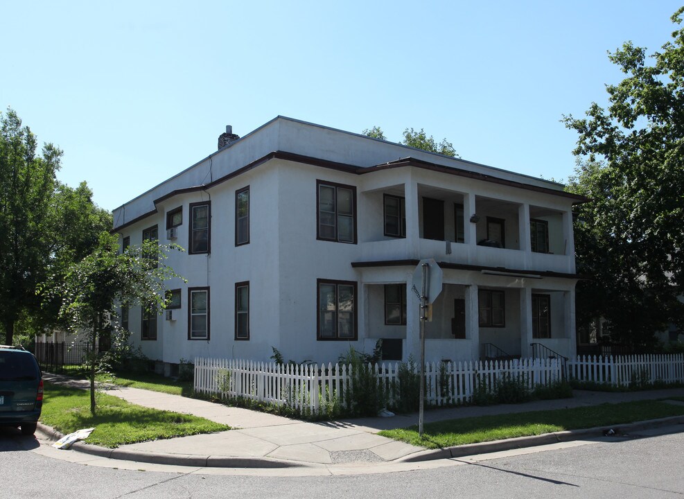 2501 17th Ave S in Minneapolis, MN - Building Photo