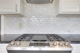 2020 Oak Ln in Cumming, GA - Building Photo - Building Photo