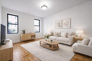 615 Fort Washington Ave, Unit 2G in New York, NY - Building Photo