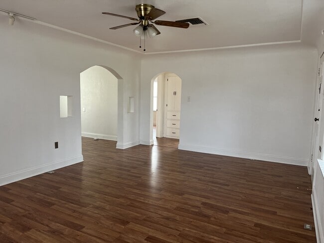 property at 901 Castaic Ave