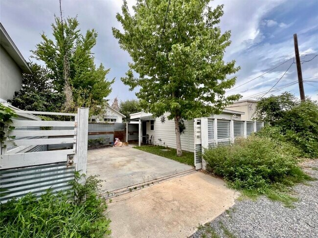 814 1/2 W 21st St in Houston, TX - Building Photo - Building Photo