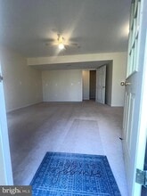 9241 Greenshire Dr in Manassas Park, VA - Building Photo - Building Photo