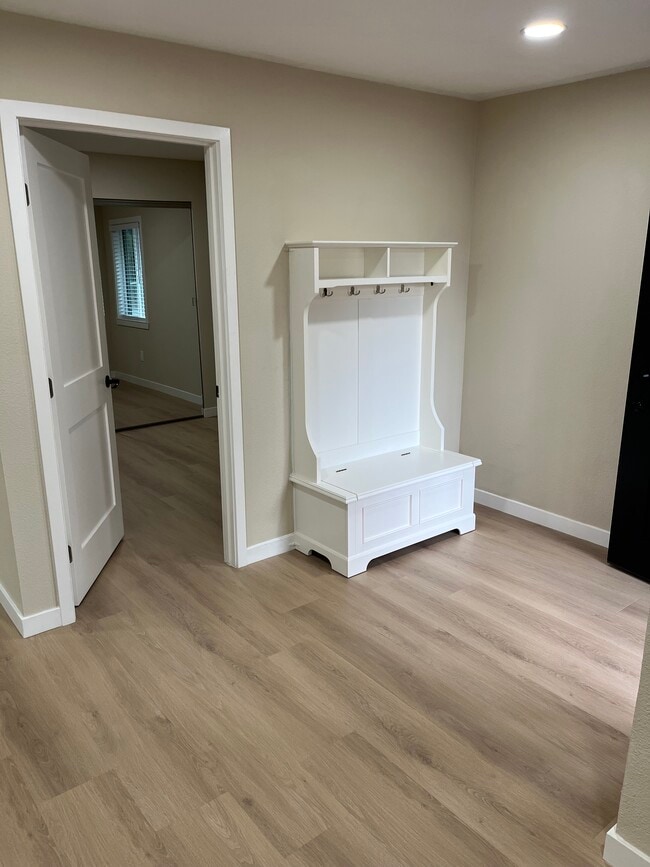 608 Myrtle Ave in West Sacramento, CA - Building Photo - Building Photo