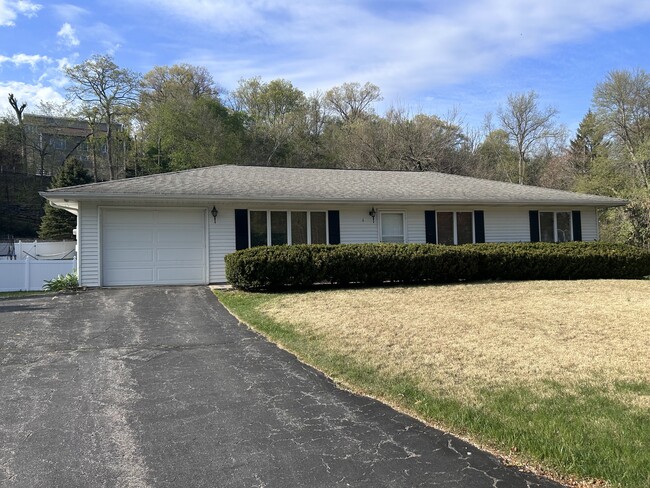 property at 6 Lori Ln