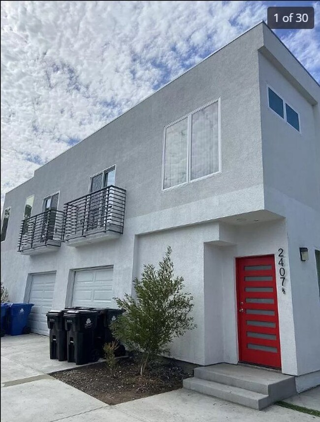 2411 Ridgeley Dr