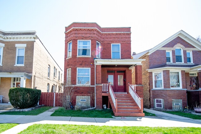 property at 5051 W Berenice Ave
