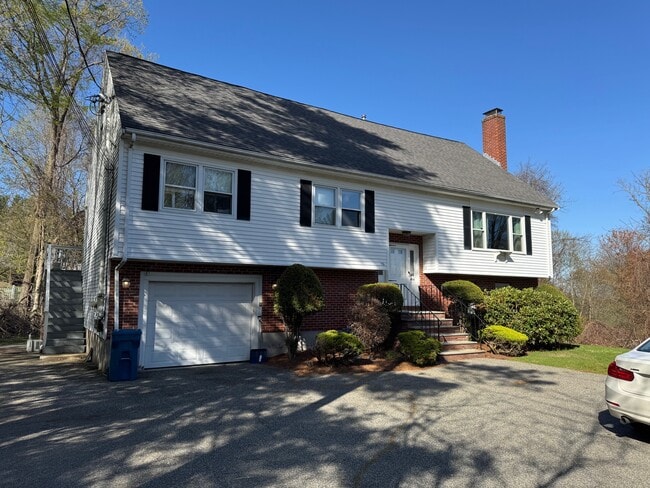 85 Center St, Unit 1