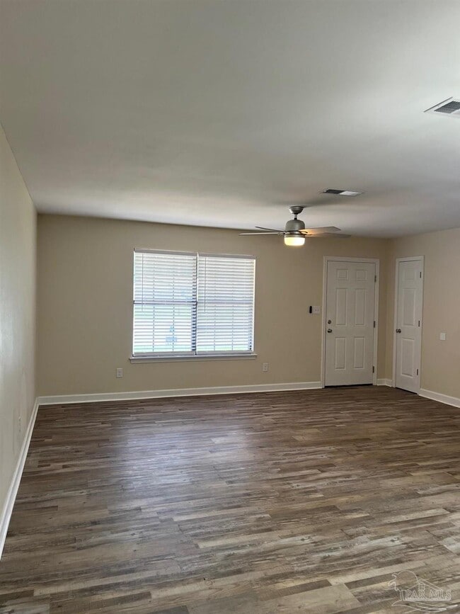 6359 Cotton St in Pensacola, FL - Building Photo - Building Photo